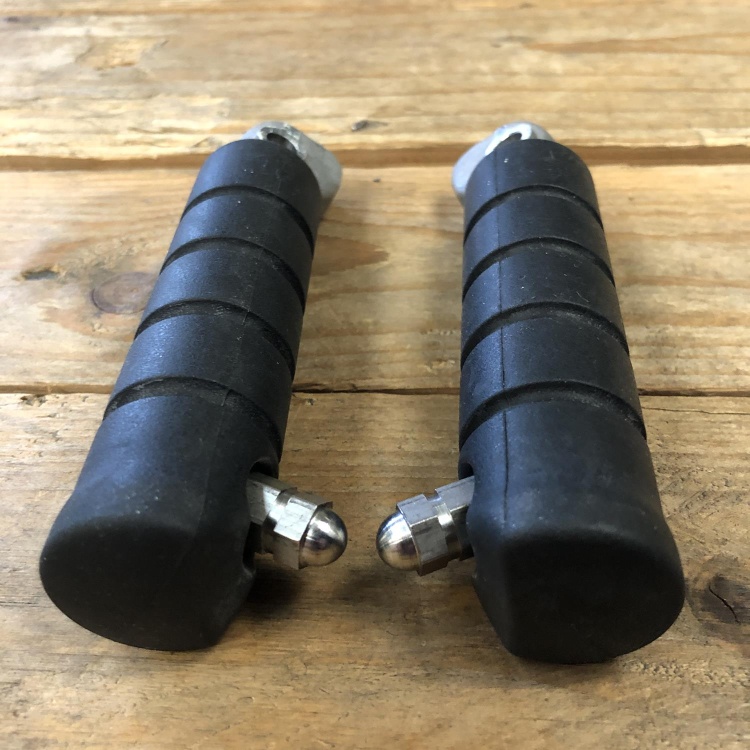 Indian Chief / Scout rider's footpegs